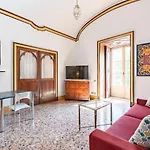 Historic Center Apartament