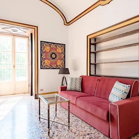 Historic Center Apartment *